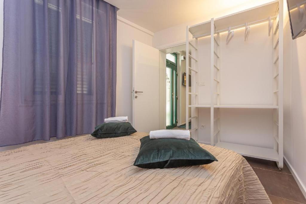X Boutique Marinac Studio Apartments & Rooms Sibenik Luaran gambar